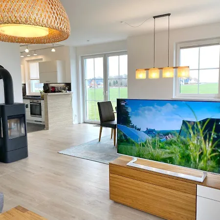 Distelfink Mit Sauna Und Kamin Holiday home Dranske